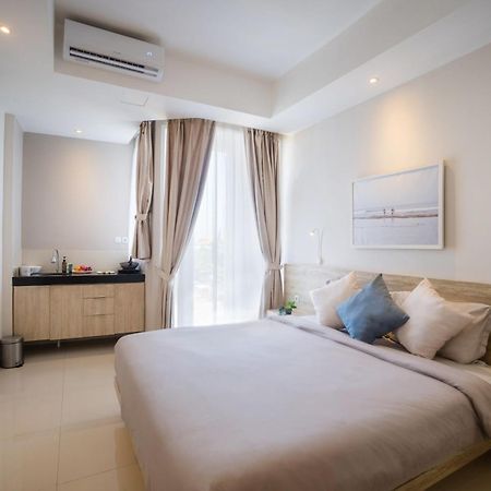 Bali Bustle Pararaton Coliving And Coworking Space Legian Εξωτερικό φωτογραφία