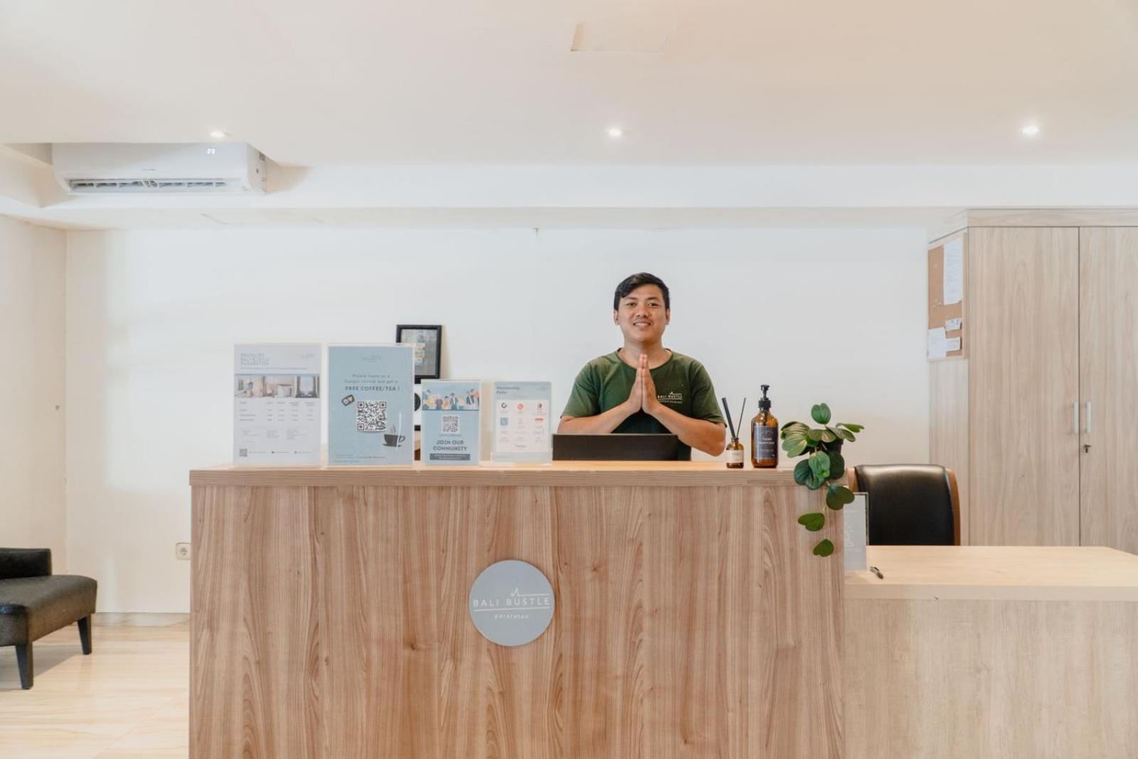 Bali Bustle Pararaton Coliving And Coworking Space Legian Εξωτερικό φωτογραφία