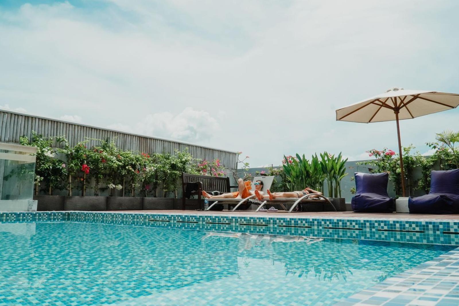 Bali Bustle Pararaton Coliving And Coworking Space Legian Εξωτερικό φωτογραφία